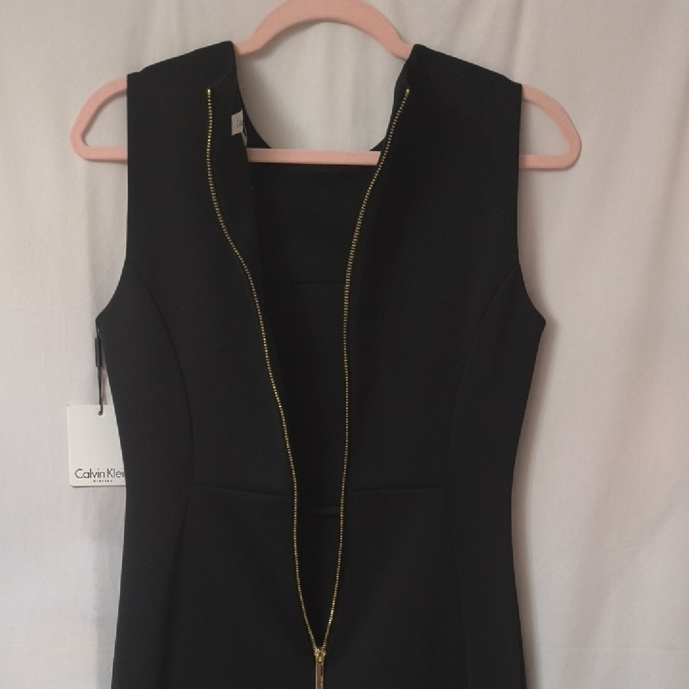 Elegant Black Dress with Blue Floral Accents - Picture 12 of 12